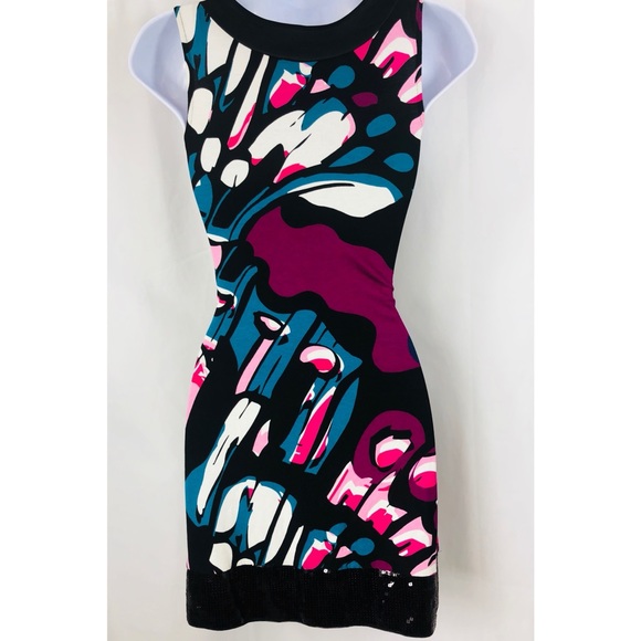 Express Geometric Top - Picture 2 of 6